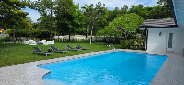 Thousand Pines, 10705 SW 128th Ter, Kendall, Florida 33176, image 2