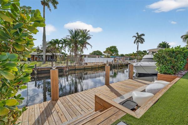 Lauderdale Isles, 2436 Cat Cay Ln, Fort Lauderdale, Florida 33312, image 1