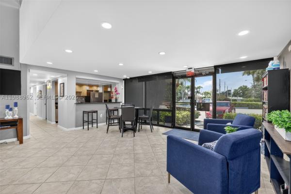 Nobel Point, 1100 SE 5th Ct #24, Pompano Beach, Florida 33060, image 3