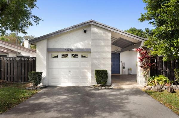 Patio Homes In The Crossings, 11774 SW 133rd Ct, The Crossings, Florida 33186, image 3