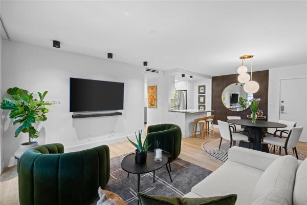 Manor Grove Village, 1940 NE 2nd Ave #118J, Wilton Manors, Florida 33305, image 1