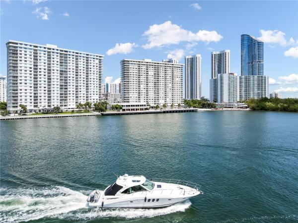 Arlen House Central, 300 Bayview Dr #307, Sunny Isles Beach, Florida 33160, image 1