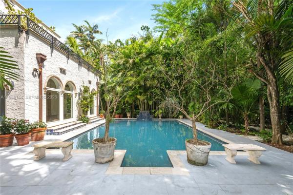Coconut Grove Park, 3685 Royal Palm Ave, Miami, Florida 33133, image 2