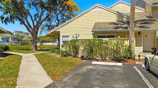 Players Place, 2074 Champions Way, North Lauderdale, Florida 33068, image 3