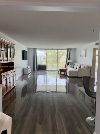 Palm-Aire Country Club 2, 2681 S Course Dr #406, Pompano Beach, Florida 33069, image 1