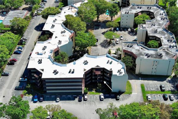 Plantation Club, 6855 W Broward Blvd #201, Plantation, Florida 33317, image 1