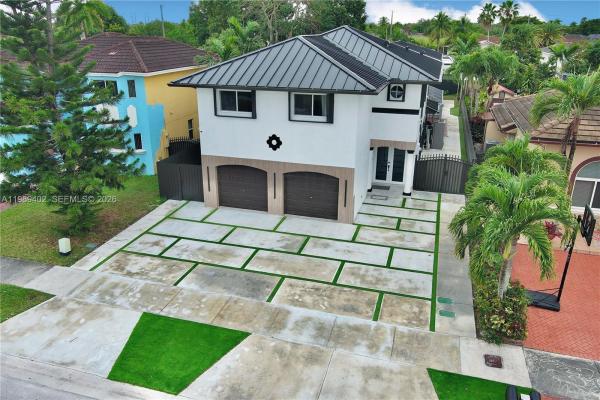 14052 SW 167th Ter, Unincorporated Dade County, Florida 33177, image 1