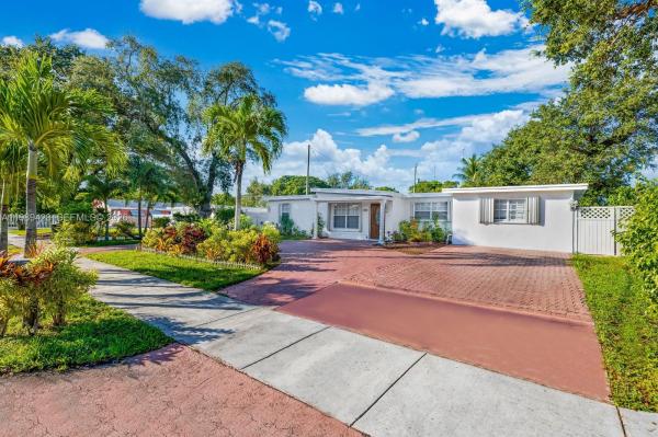 Miami Gardens Estates, 38 Miami Gardens Rd, West Park, Florida 33023, image 2