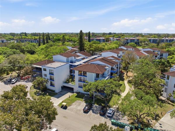 The Falls Of Inverrary, 6010 S Falls Cir Dr #323, Lauderhill, Florida 33319, image 1