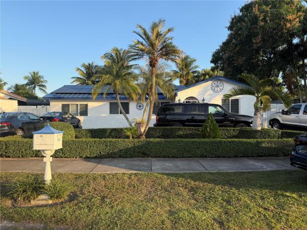 15022 SW 67th Ln, Unincorporated Dade County, Florida 33193, image 1