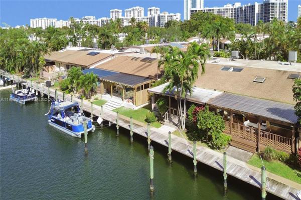 Harbourwood Villas, 2619 S Parkview Dr, Hallandale Beach, Florida 33009, image 1