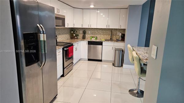 11111 Biscayne Blvd #3F, Unincorporated Dade County, Florida 33181, image 2