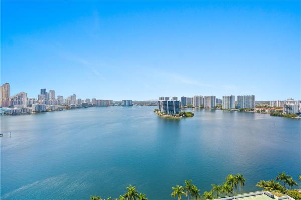 Mystic Pointe Tower 200, 19101 NE 36th Ct #2405, Aventura, Florida 33180, image 1