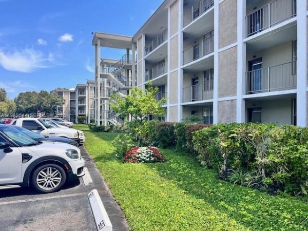 Cypress Chase, 2998 NW 48th Ter #233, Lauderdale Lakes, Florida 33313, image 2