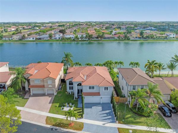 Floridian Bay Estates, 3912 NE 20th St, Homestead, Florida 33033, image 2