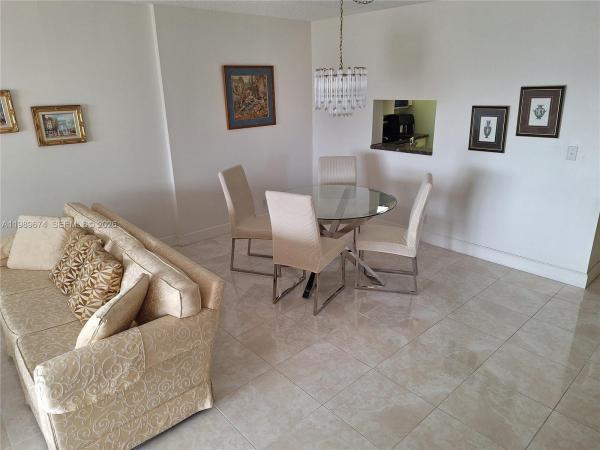 Meadowbrook Lakes, 1025 SE 3rd Ave #401, Dania Beach, Florida 33004, image 2