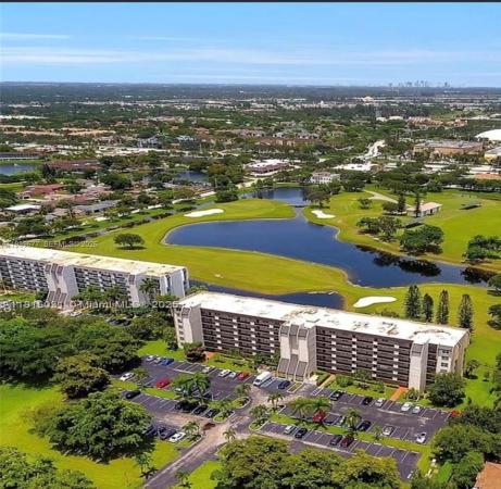 Rolling Hills Golf And Tennis Club, 3150 W Rolling Hills Cir #209, Davie, Florida 33328, image 1