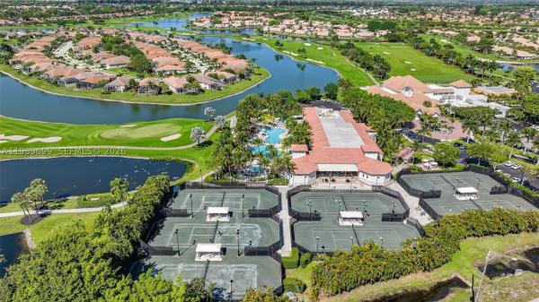 8033 Aberdeen Dr #102, Boynton Beach, Florida 33472, image 2