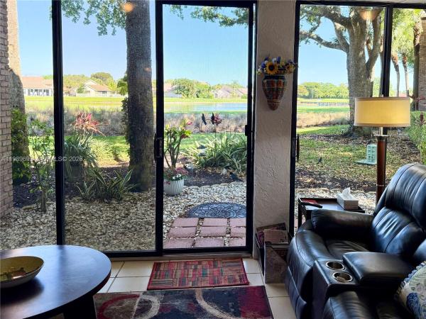 8033 Aberdeen Dr #102, Boynton Beach, Florida 33472, image 1