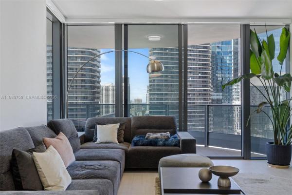 Brickell Flatiron, 1000 Brickell Plz #2812, Miami, Florida 33131, image 2