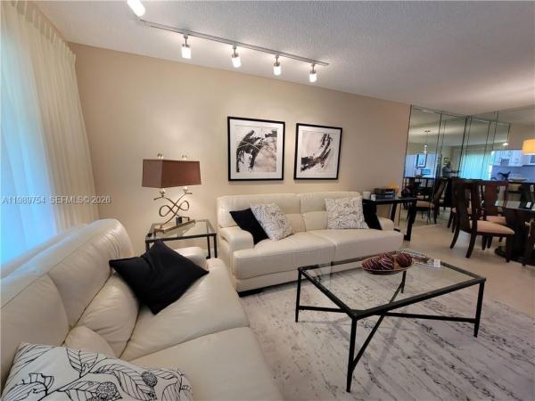Las Vistas In Inverrary, 3774 Inverrary Blvd #103P, Lauderhill, Florida 33319, image 1