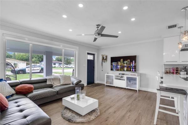 Miramar Tropical, 2051 Arcadia Dr, Miramar, Florida 33023, image 3