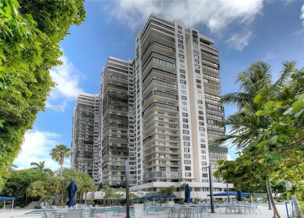Brickell Bay Club, 2333 Brickell Ave #2614, Miami, Florida 33129, image 1