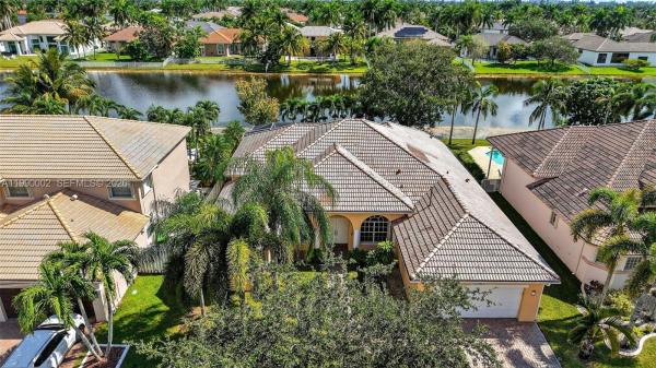 Serenity Bay, 1845 NW 139th Ter, Pembroke Pines, Florida 33028, image 1