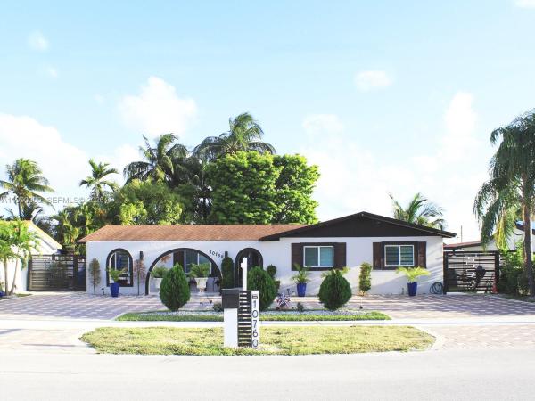 Cubaranda Estates, 10760 SW 28th St, University Park, Florida 33165, image 2