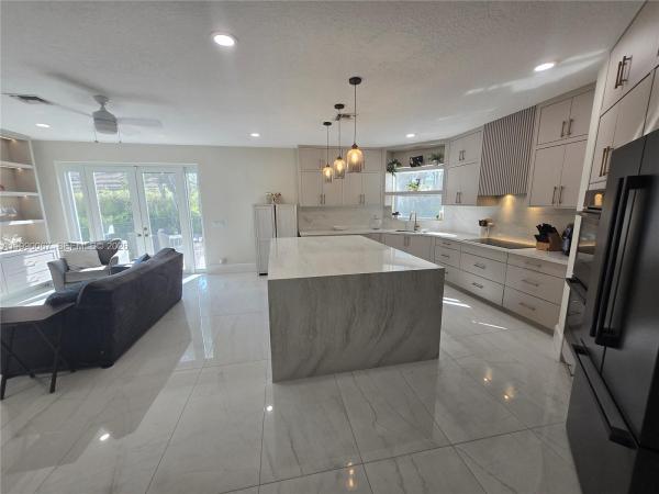 4953 Kensington Cir, Coral Springs, Florida 33076, image 1