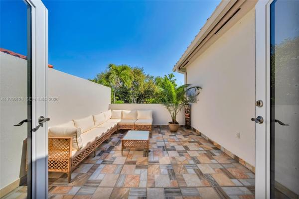 Palm Villas, 2917 SW 30th Ct, Miami, Florida 33133, image 3
