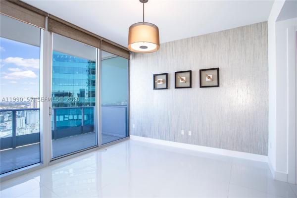 Epic Hotel & Residences, 200 Biscayne Boulevard Way #4512, Miami, Florida 33131, image 2