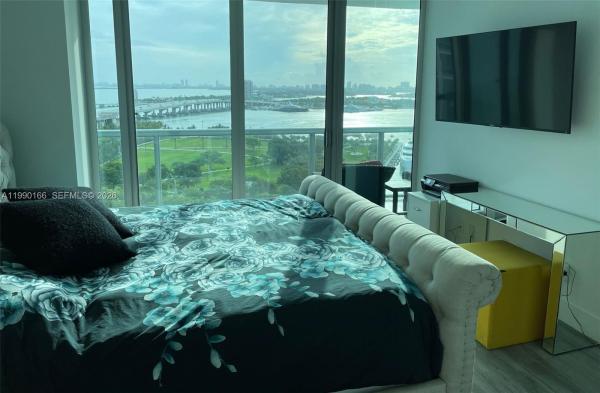 MarinaBlue, 888 Biscayne Blvd #1810, Miami, Florida 33132, image 1