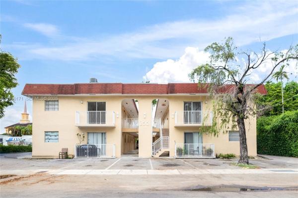 Rosemount, 2661 SW 11th St #8, Miami, Florida 33135, image 2
