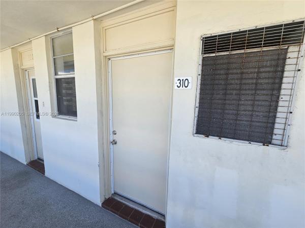 Point East, 3020 Marcos Dr #S-310, Aventura, Florida 33160, image 3