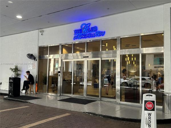 The Club At Brickell Bay, 1200 Brickell Bay Dr #3610, Miami, Florida 33131, image 1