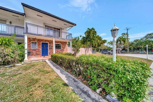 Collonade, 2293 NE 122nd St, North Miami, Florida 33181, image 3