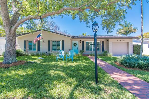 Devon Aire Estates, 11810 SW 121st Ave, Kendall, Florida 33186, image 2