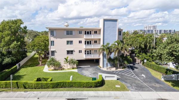 Rocaille, 1965 S Ocean Blvd #203, Lauderdale By The Sea, Florida 33062, image 3