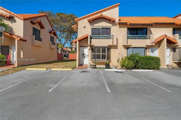 10206 SW 77th Ct, Unincorporated Dade County, Florida 33156, image 1