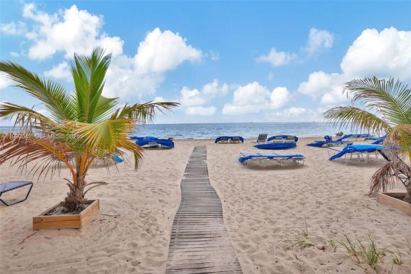 Royal Ambassador, 3700 Galt Ocean Dr #303, Fort Lauderdale, Florida 33308, image 1