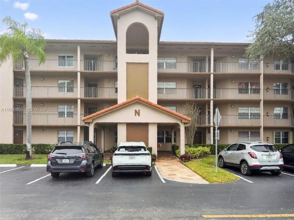 Cambridge At Century Village, 1000 SW 125th Ave #102N, Pembroke Pines, Florida 33027, image 2