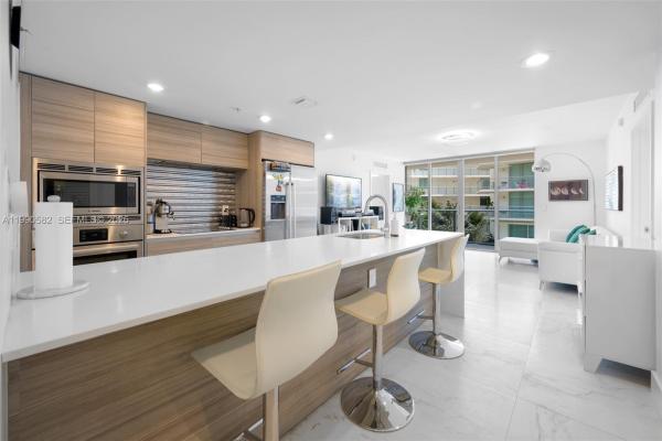 6610 Indian Creek Dr #406, Miami Beach, Florida 33141, image 1