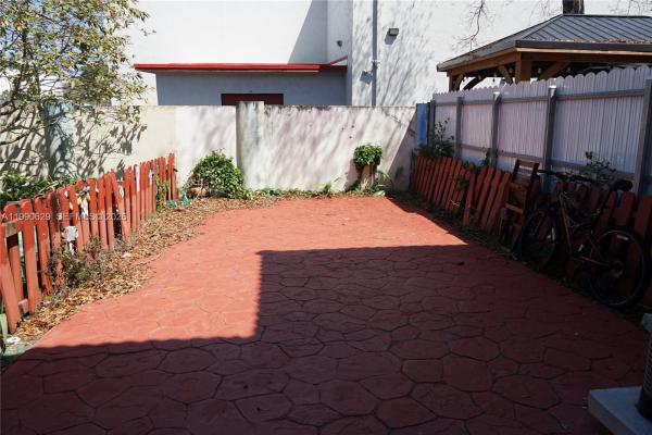 331 NW 82nd Ave #1303, Unincorporated Dade County, Florida 33126, image 1