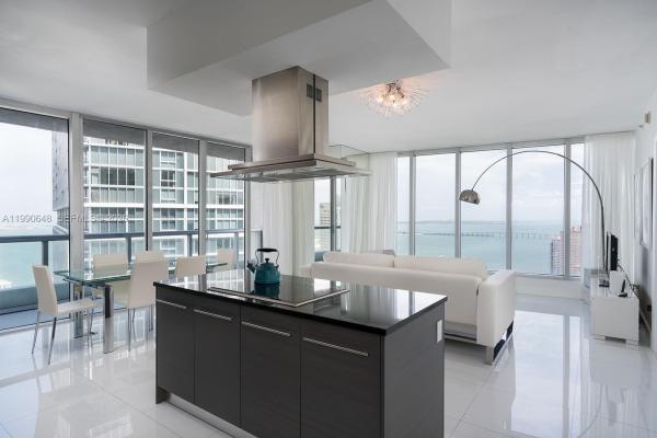 Icon Brickell Tower 3, 485 Brickell Ave #4110, Miami, Florida 33131, image 1