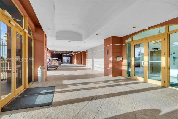 Shamrock By The Gables, 2280 SW 32nd Ave #505, Miami, Florida 33145, image 3