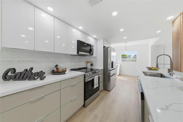 Buckingham At Century Village, 800 SW 125th Way #312O, Pembroke Pines, Florida 33027, image 1