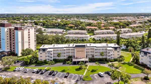 Briarwood Club, 3535 Broken Woods Dr #302, Coral Springs, Florida 33065, image 2