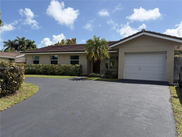 Rockdale Gardens, 9014 SW 163rd Ter, Palmetto Bay, Florida 33157, image 1
