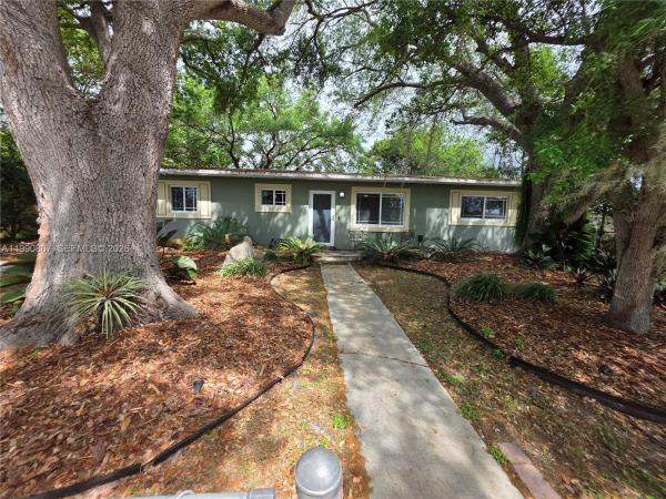 South Coral Homes, 9911 Martinique Dr, Cutler Bay, Florida 33189, image 1